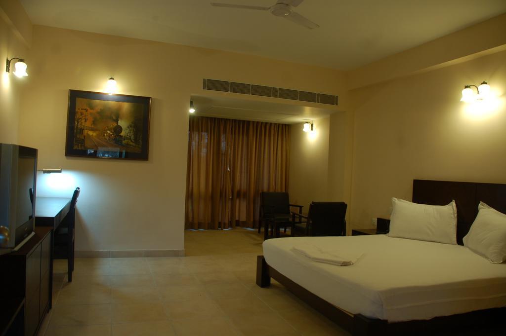 Oyo 15149 Hotel Ajoy Minar マンダーマニ 部屋 写真