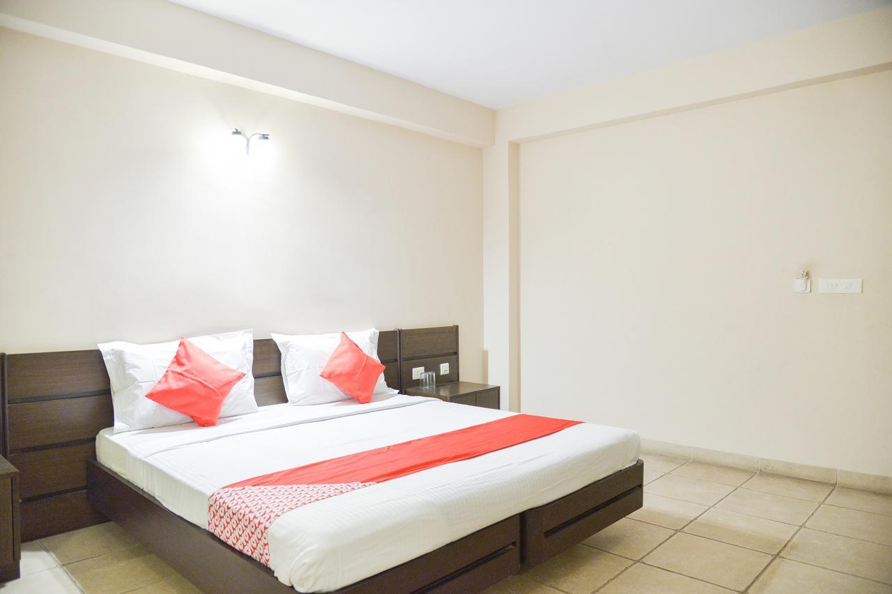 Oyo 15149 Hotel Ajoy Minar マンダーマニ エクステリア 写真