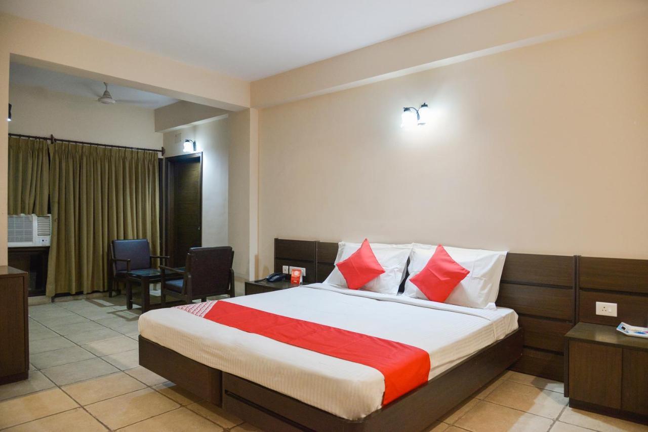 Oyo 15149 Hotel Ajoy Minar マンダーマニ エクステリア 写真